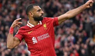 محمد صلاح يداعب أحد المعجبين بالإمارات: «بس يا ابني أنا جاي أتكلم كلمتين»