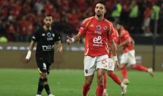 طاهر محمد يغيب عن الأهلي أمام البنك بسبب تراكم الإنذارات