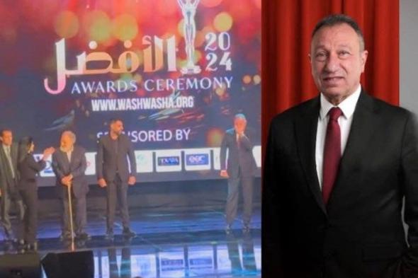 «الخطيب» يتوج بجائزة أفضل رئيس نادي في حفل «الأفضل 2024»